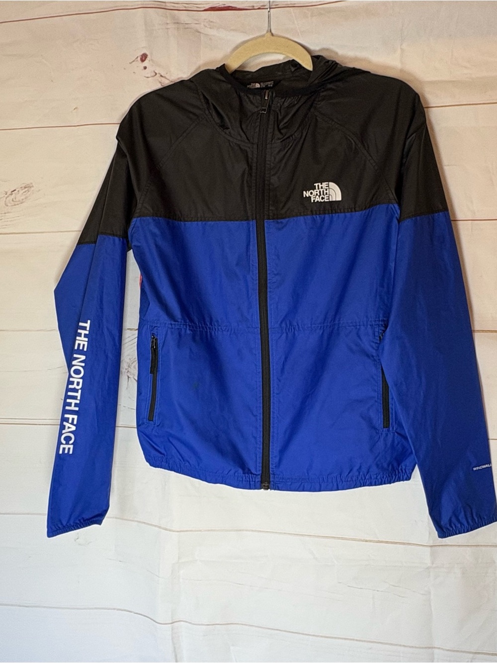 The North Face kBlue & Black Hooded Windbreaker Jacket